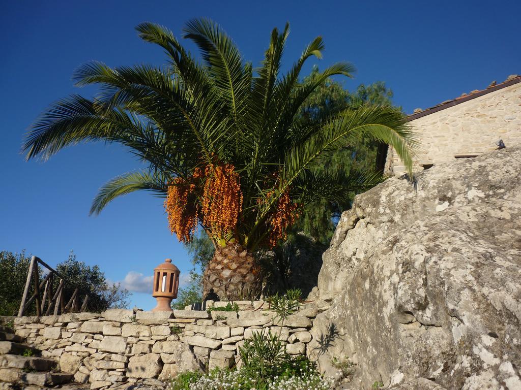 Rocca Del Vento Bed & Breakfast San Pantaleone Exterior foto