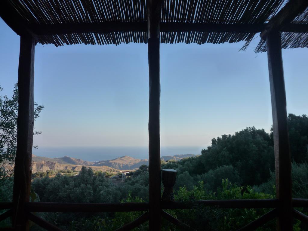 Rocca Del Vento Bed & Breakfast San Pantaleone Exterior foto