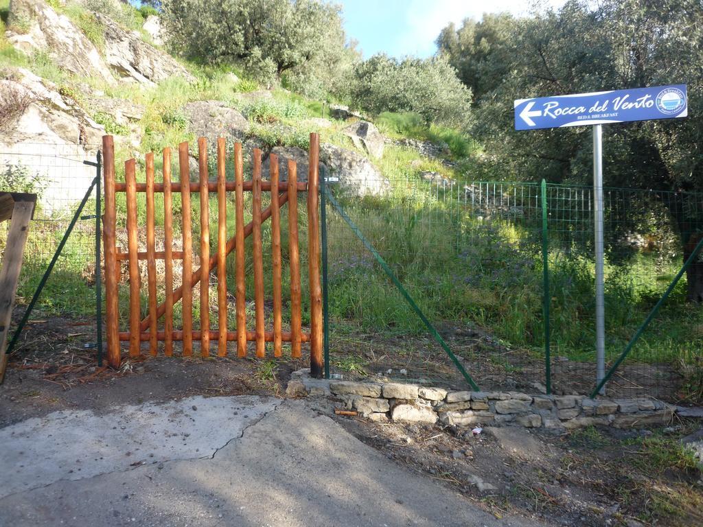 Rocca Del Vento Bed & Breakfast San Pantaleone Exterior foto