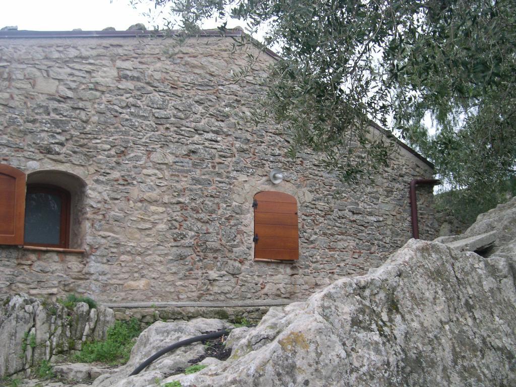Rocca Del Vento Bed & Breakfast San Pantaleone Cameră foto