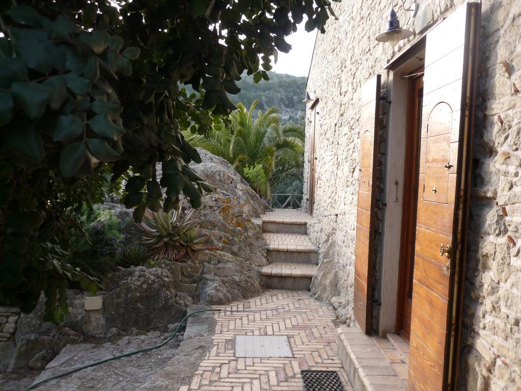 Rocca Del Vento Bed & Breakfast San Pantaleone Cameră foto