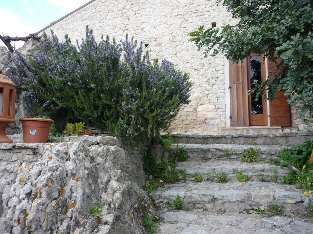 Rocca Del Vento Bed & Breakfast San Pantaleone Cameră foto