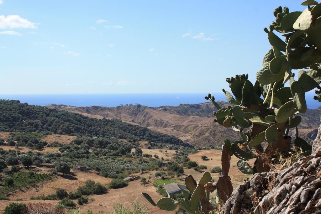 Rocca Del Vento Bed & Breakfast San Pantaleone Exterior foto