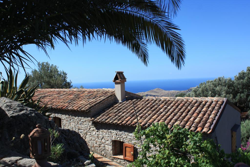 Rocca Del Vento Bed & Breakfast San Pantaleone Exterior foto