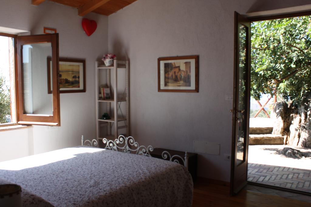 Rocca Del Vento Bed & Breakfast San Pantaleone Exterior foto